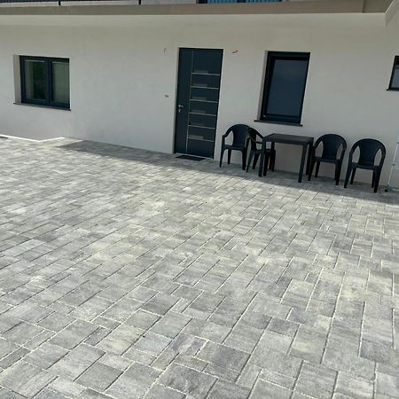 Livan Apartment 托尔明 外观 照片